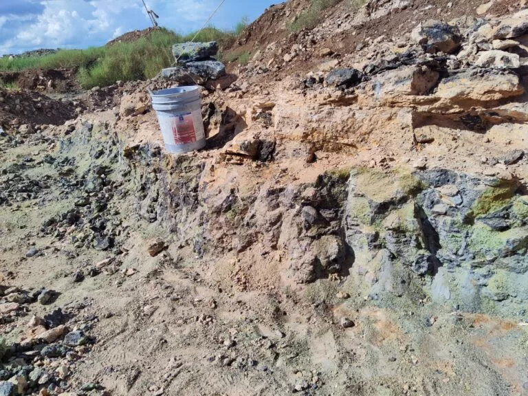 rockhounding for arizona peridot